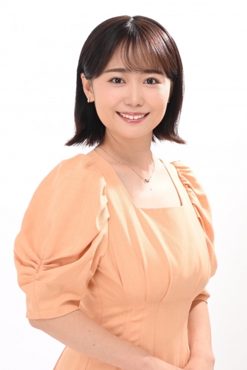 松本彩花カジュアル①