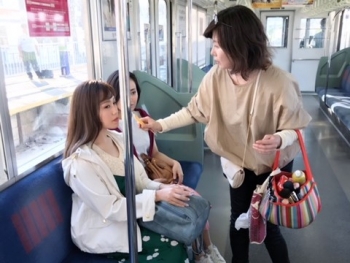 刈川杏奈・渡辺梢４