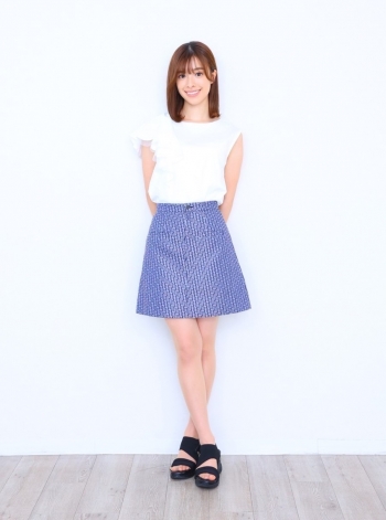 太田りなカジュアル全身画角調整