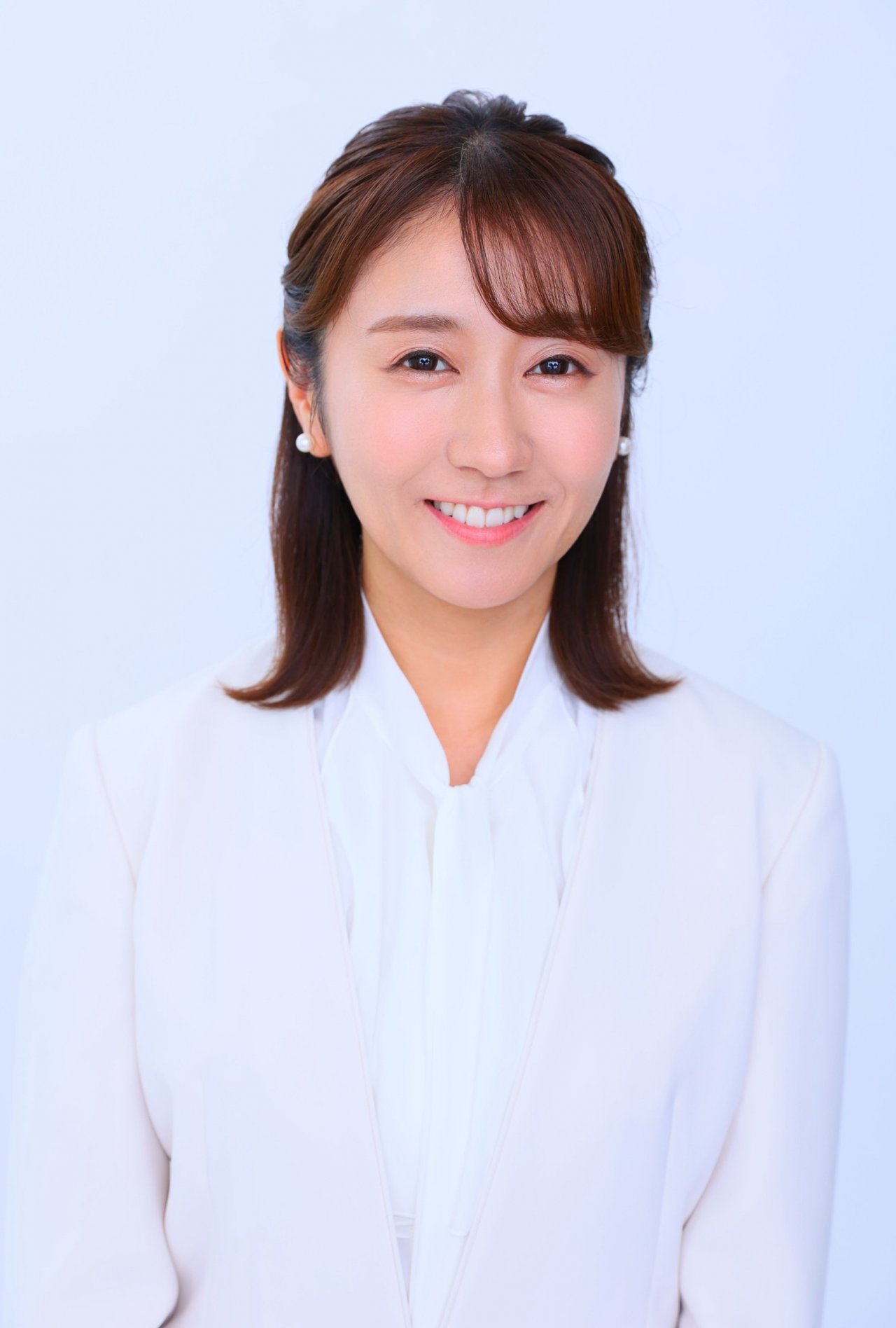 ★青木美菜フォーマル上2リサイズ